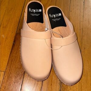 Women's Tan Clogs new funkis Sweden 39